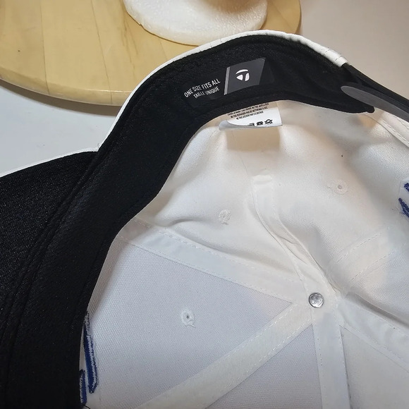 Taylormade TP5 Golf Snap Back Hat Cap White Blue One Size Fits All Embroidered h - Picture 7 of 7